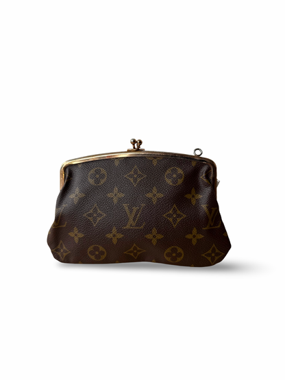 Louis Vuitton Kisslock purse