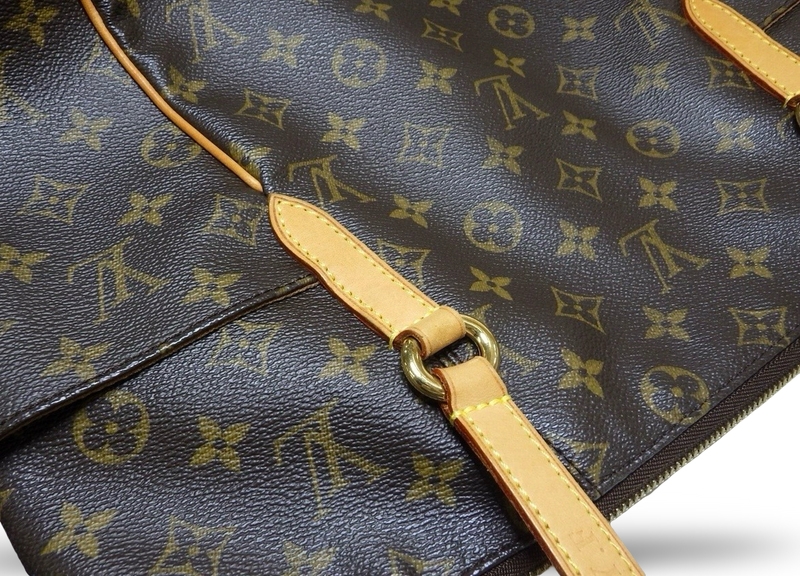 Louis Vuitton Totally