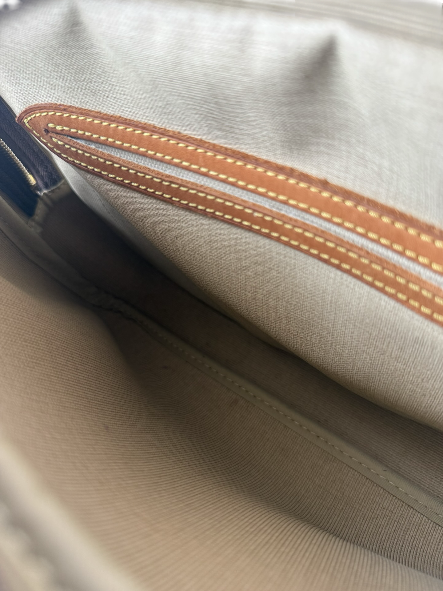 Louis Vuitton Reporter PM
