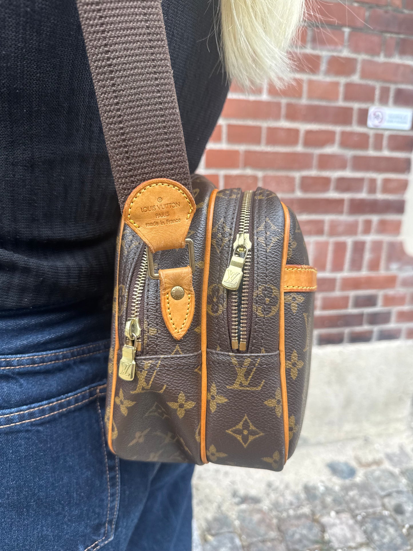 Louis Vuitton Reporter PM