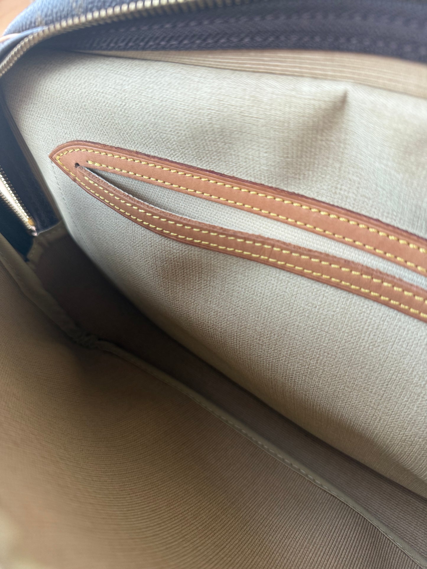 Louis Vuitton Reporter PM