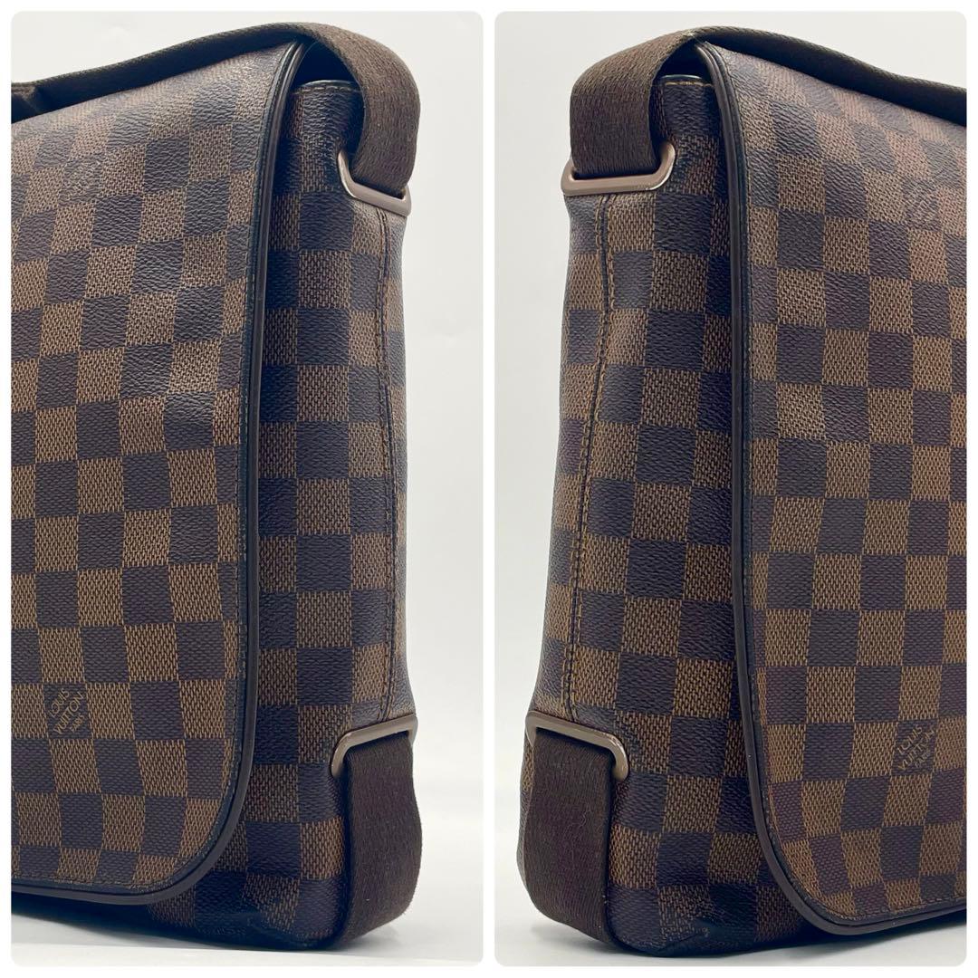 Louis Vuitton District Damier