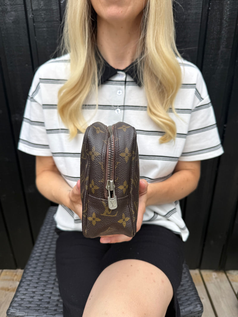 Louis Vuitton Clutch