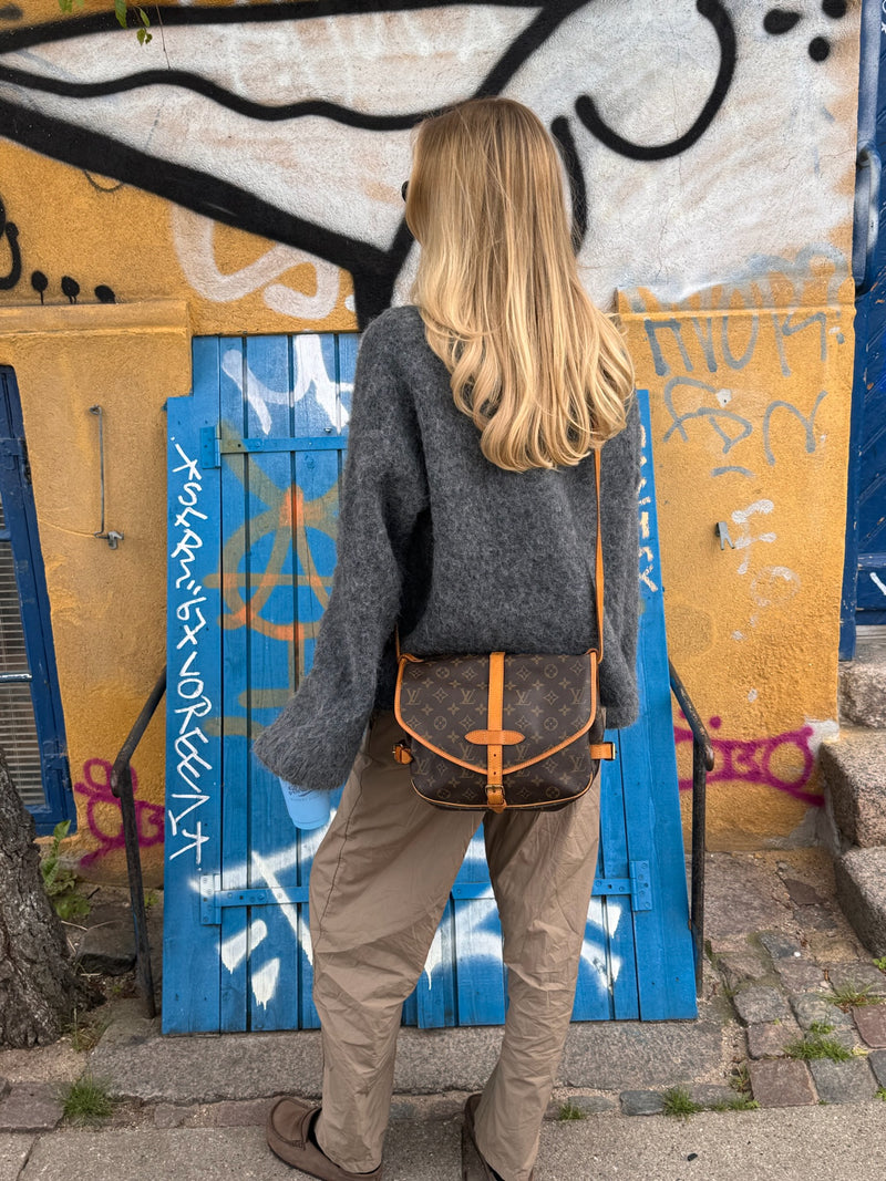 Louis Vuitton Saumur 30