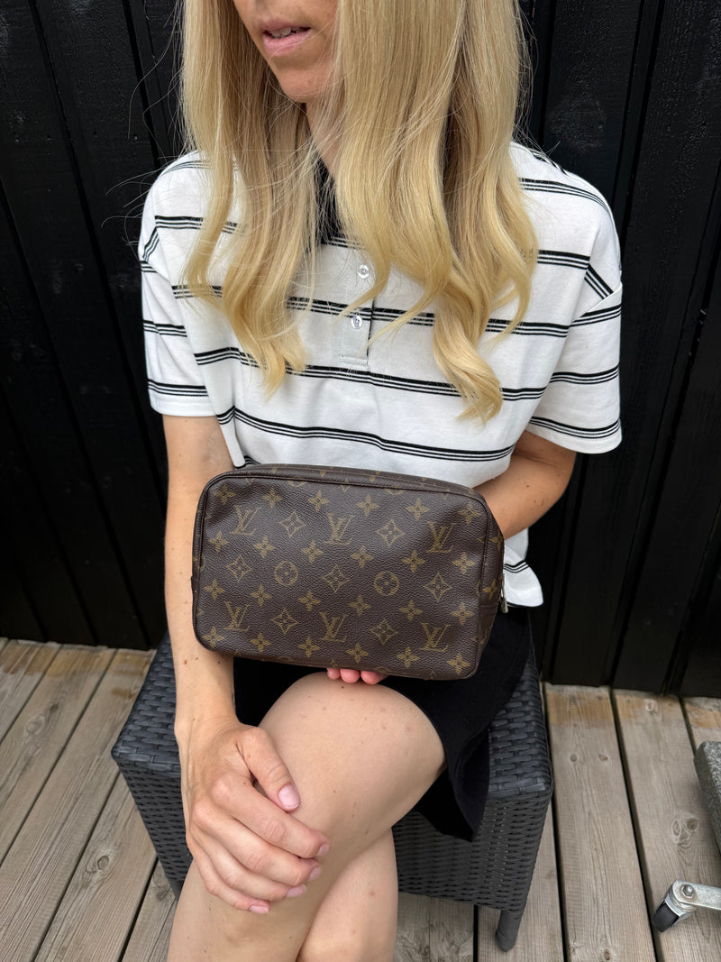 Louis Vuitton Clutch