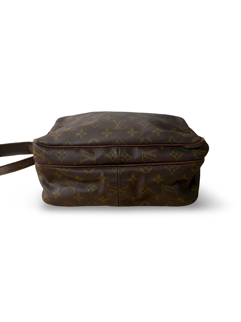 Louis Vuitton Nile