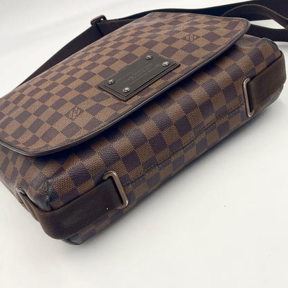 Louis Vuitton District Damier