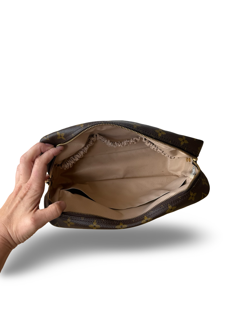 Louis Vuitton Clutch