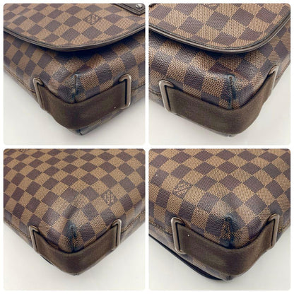 Louis Vuitton District Damier