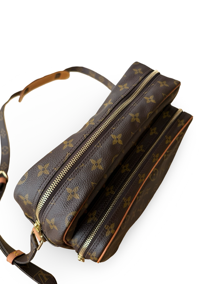 Louis Vuitton Nile