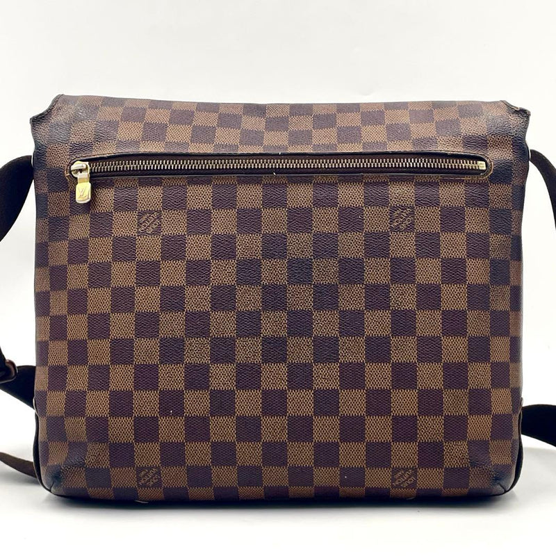 Louis Vuitton District Damier