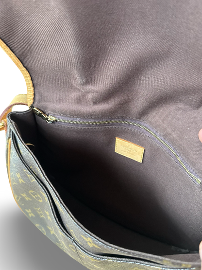 Louis Vuitton Menilmontant PM