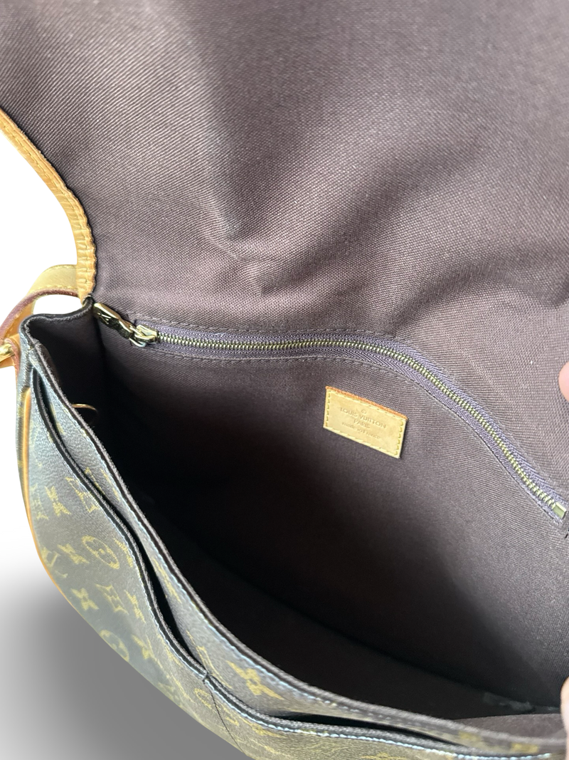 Louis Vuitton Menilmontant PM