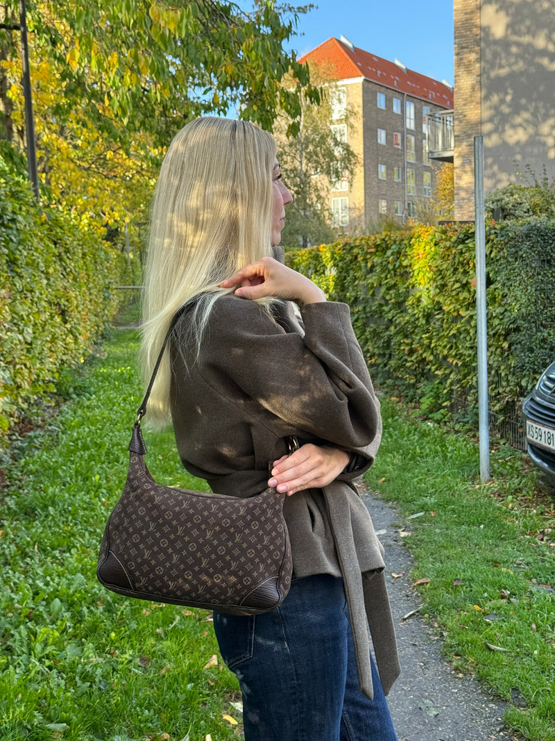 Louis Vuitton Boulogne Mini Lin
