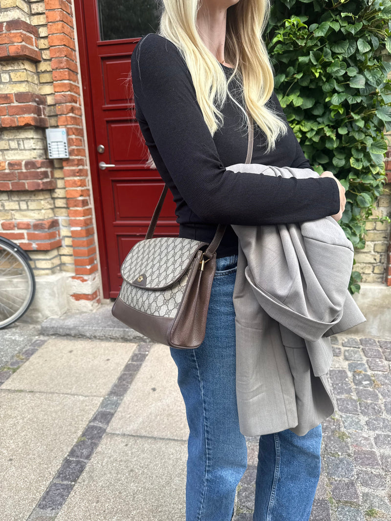 Gucci Crossbody - Relovedbags