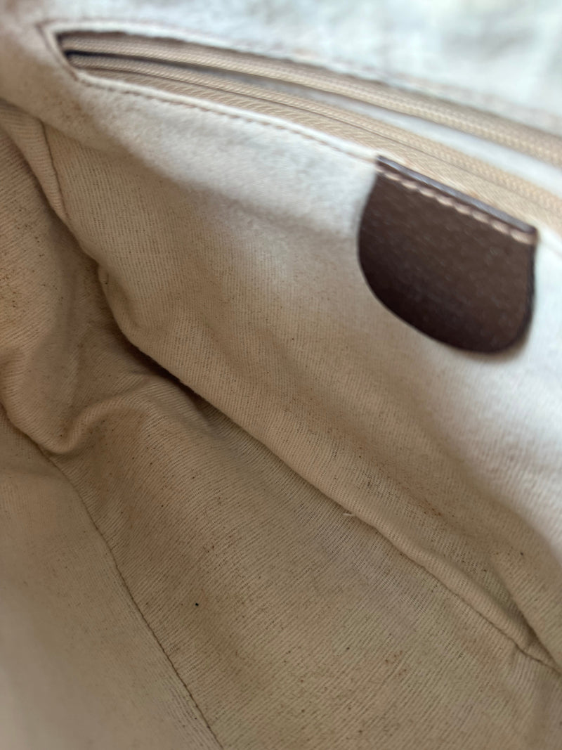 Gucci Crossbody - Relovedbags