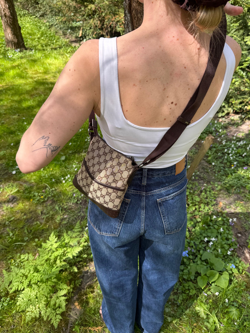 Gucci Crossbody - Relovedbags