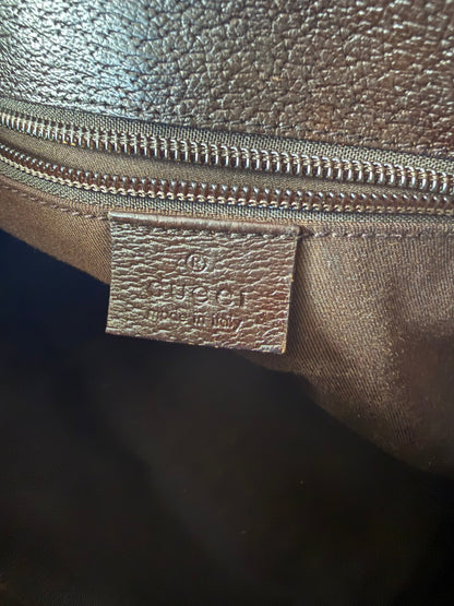 Gucci Crossbody - Relovedbags