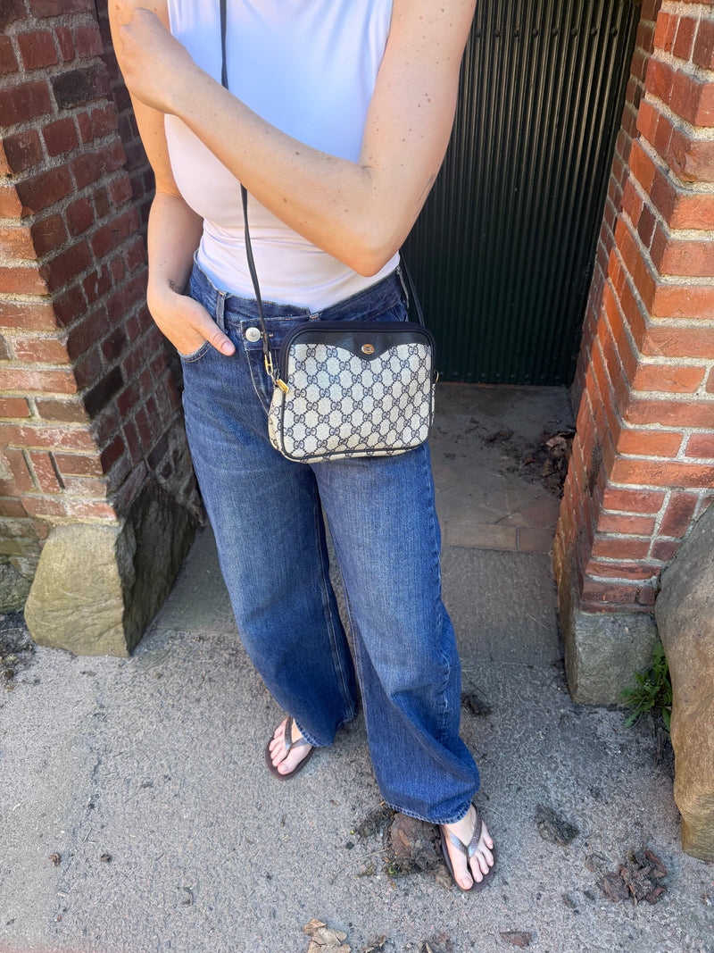 Gucci Crossbody - Relovedbags