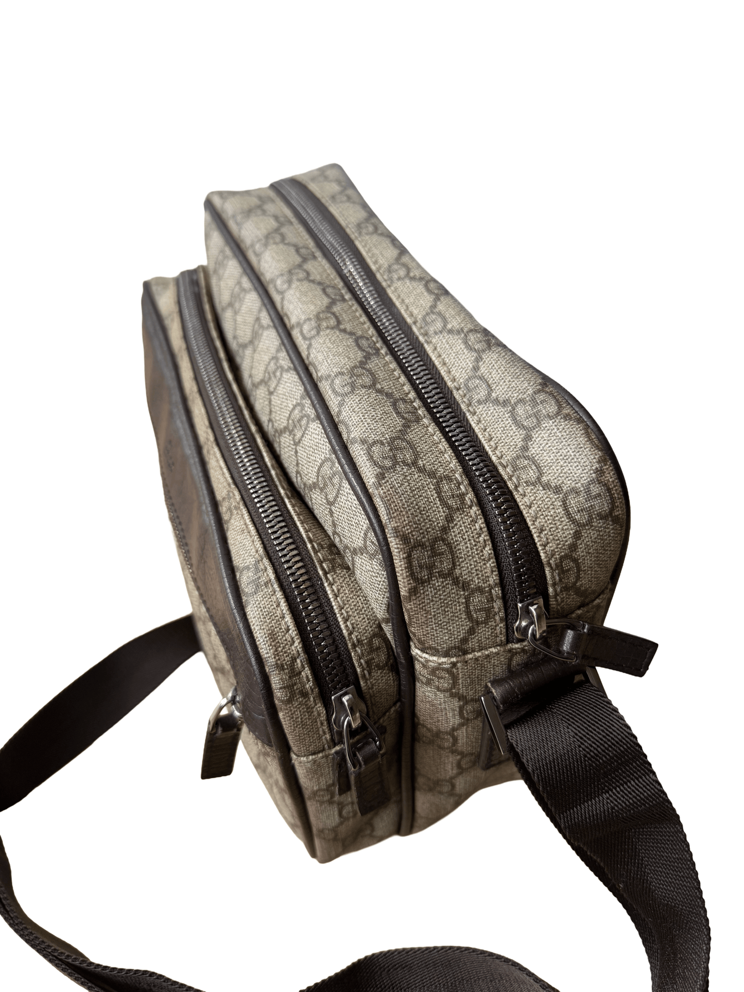 Gucci Supreme Crossbody - Relovedbags
