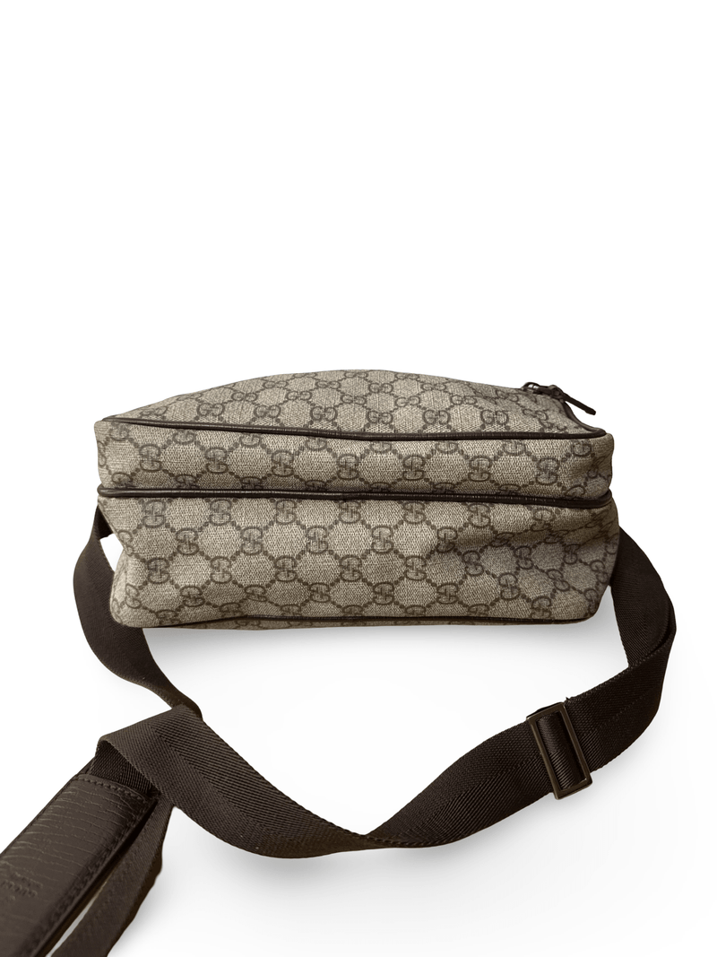 Gucci Supreme Crossbody - Relovedbags