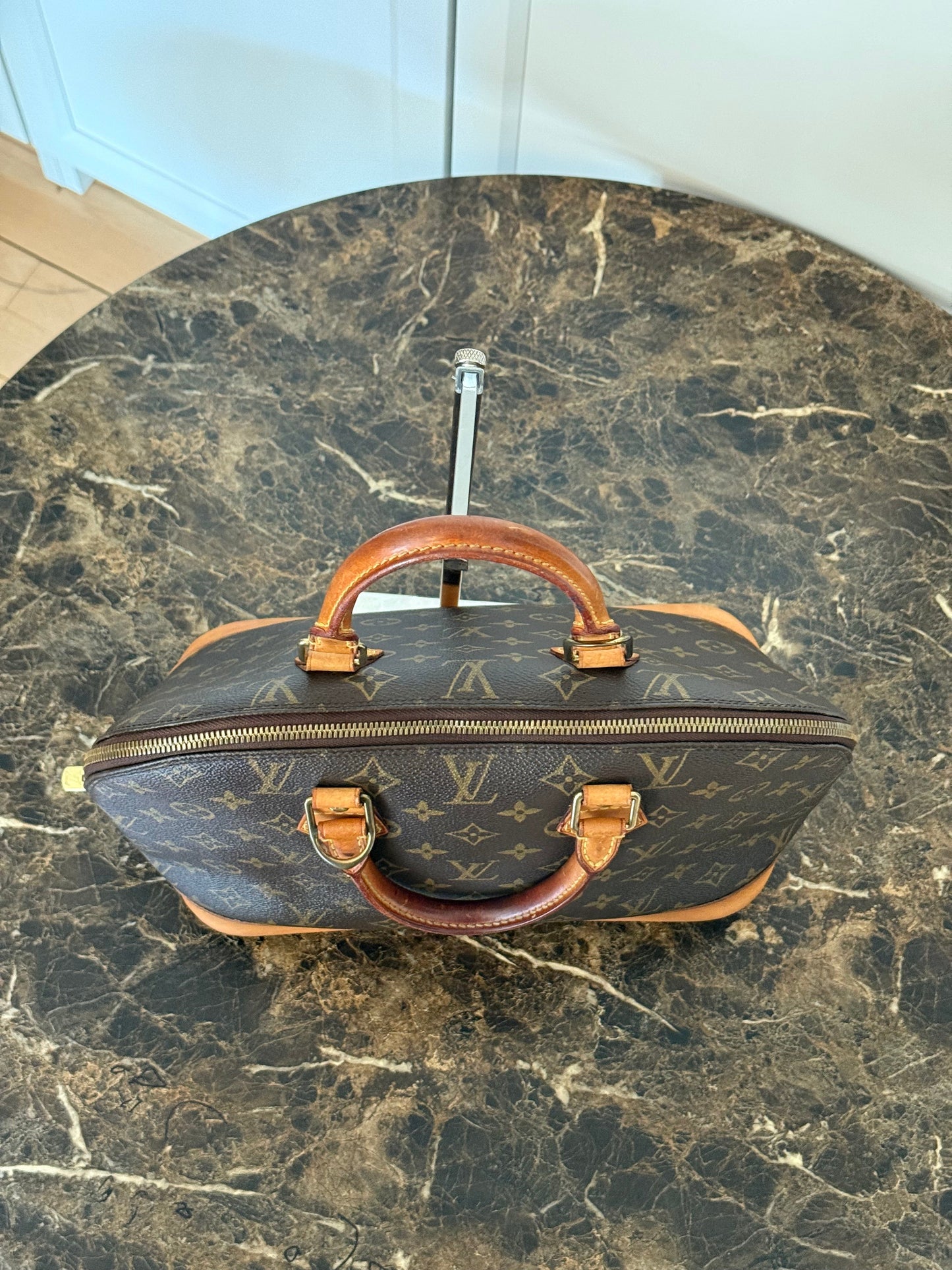 Louis Vuitton Alma - Relovedbags