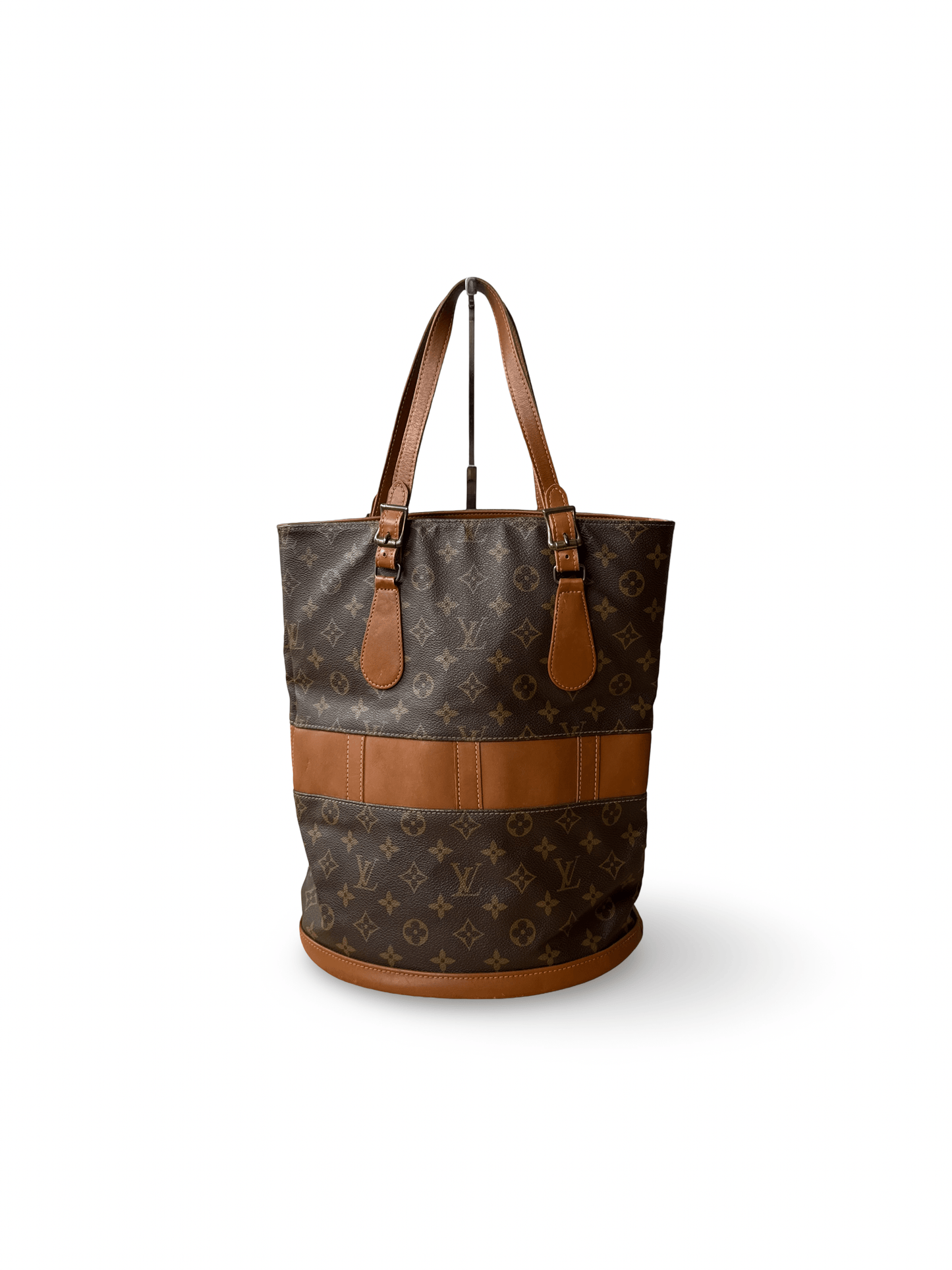 Louis Vuitton Bucket - Relovedbags