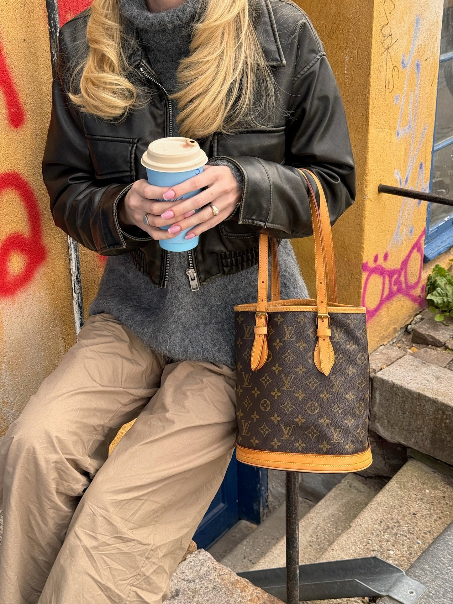 Louis Vuitton Bucket - Relovedbags
