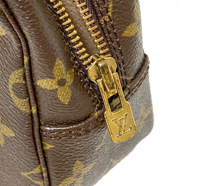 Louis Vuitton Clutch - Relovedbags