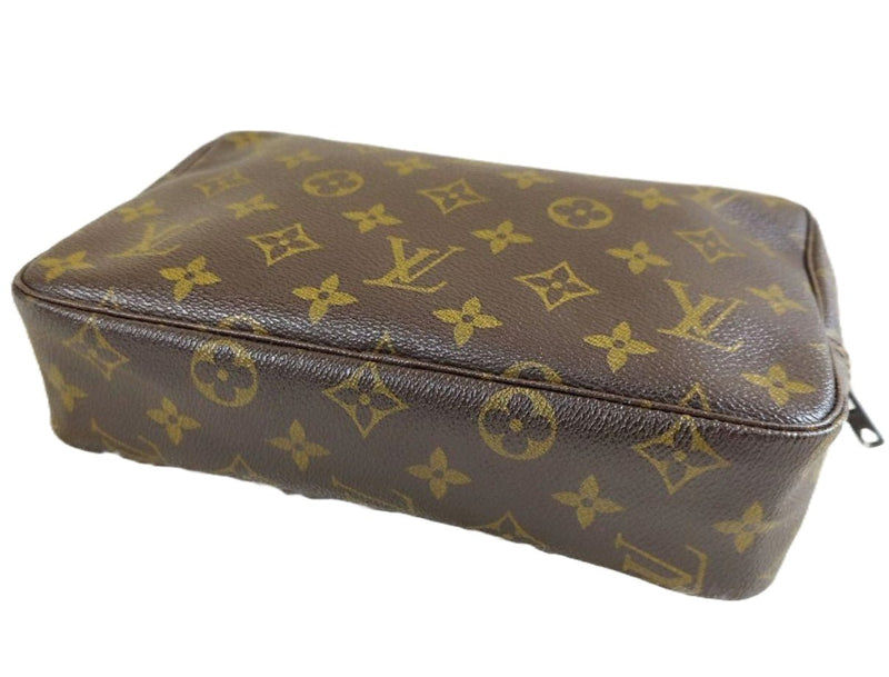 Louis Vuitton Clutch - Relovedbags