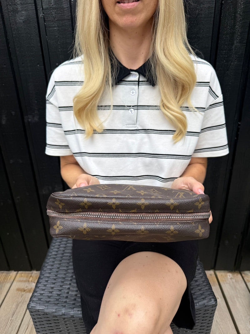 Louis Vuitton Clutch - Relovedbags