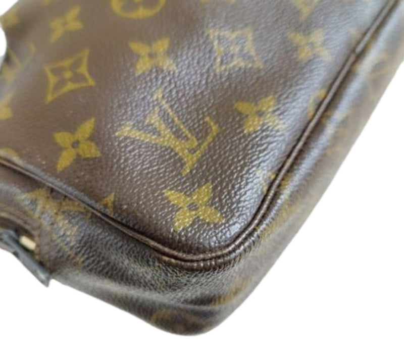Louis Vuitton Clutch - Relovedbags
