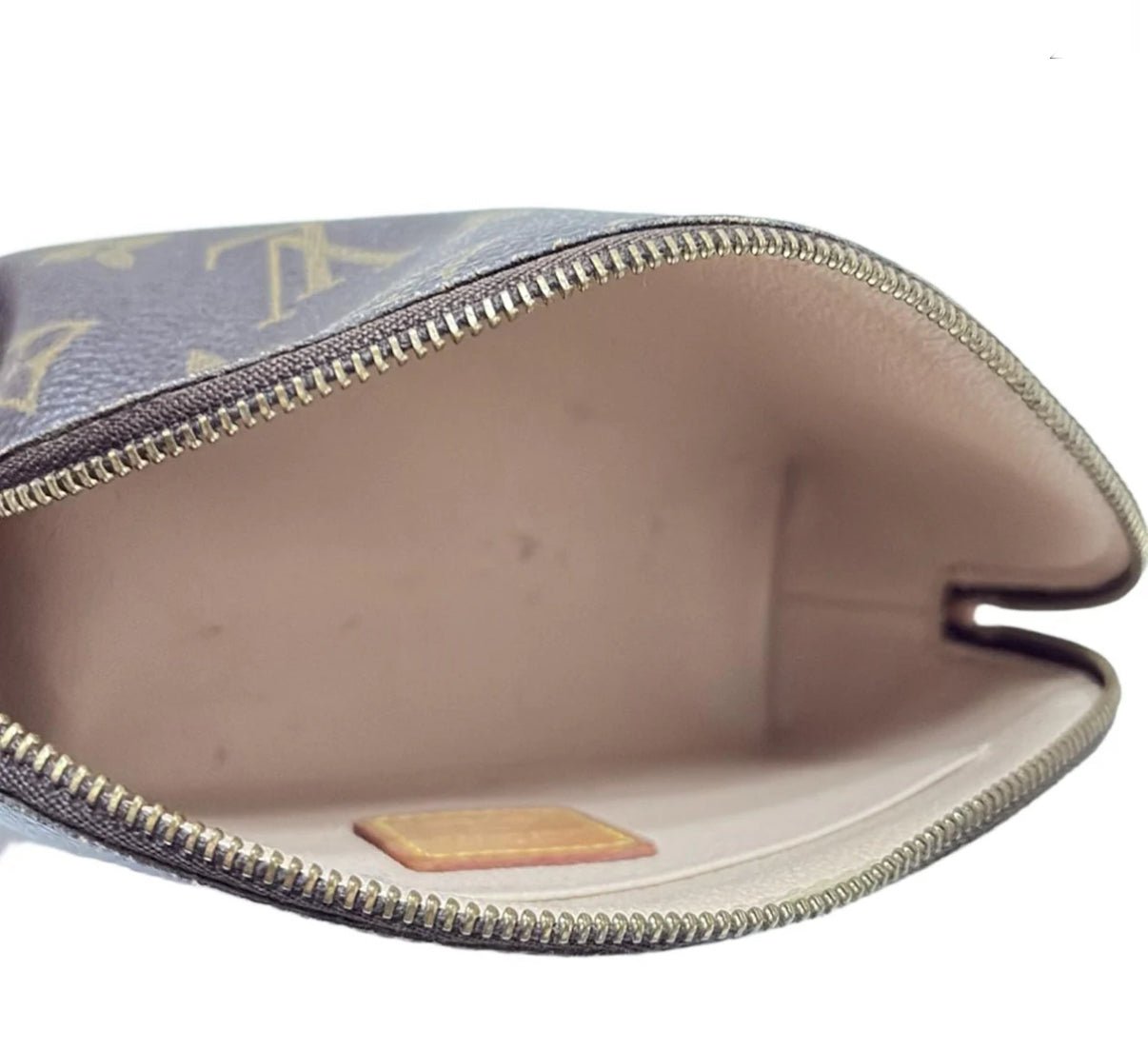 Louis Vuitton Cosmetic - Relovedbags