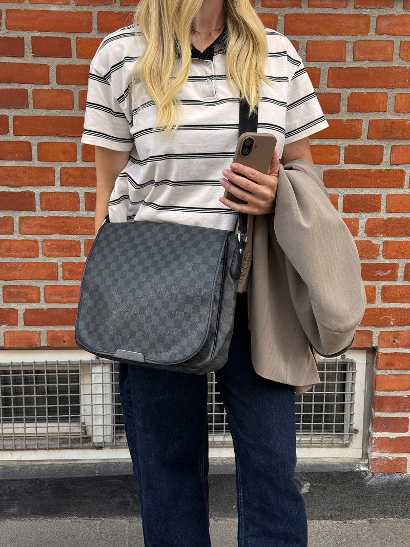 Louis Vuitton Daniel - Relovedbags