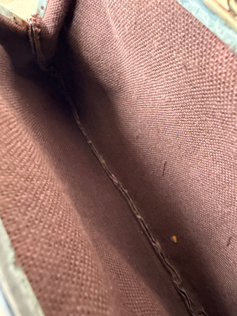 Louis Vuitton Kisslock purse - Relovedbags