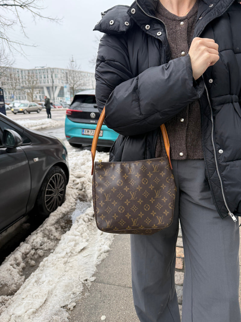 Louis Vuitton mini Looping - Relovedbags