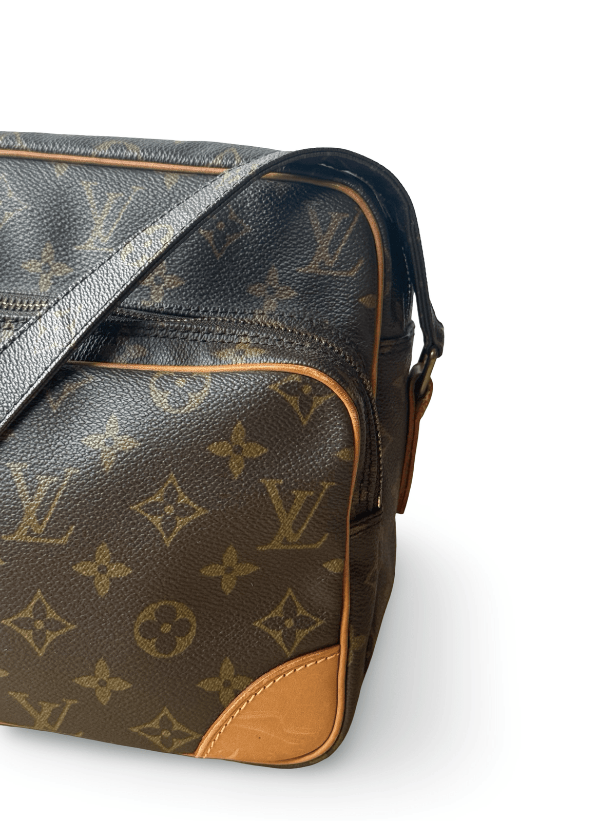 Louis Vuitton Nile - Relovedbags