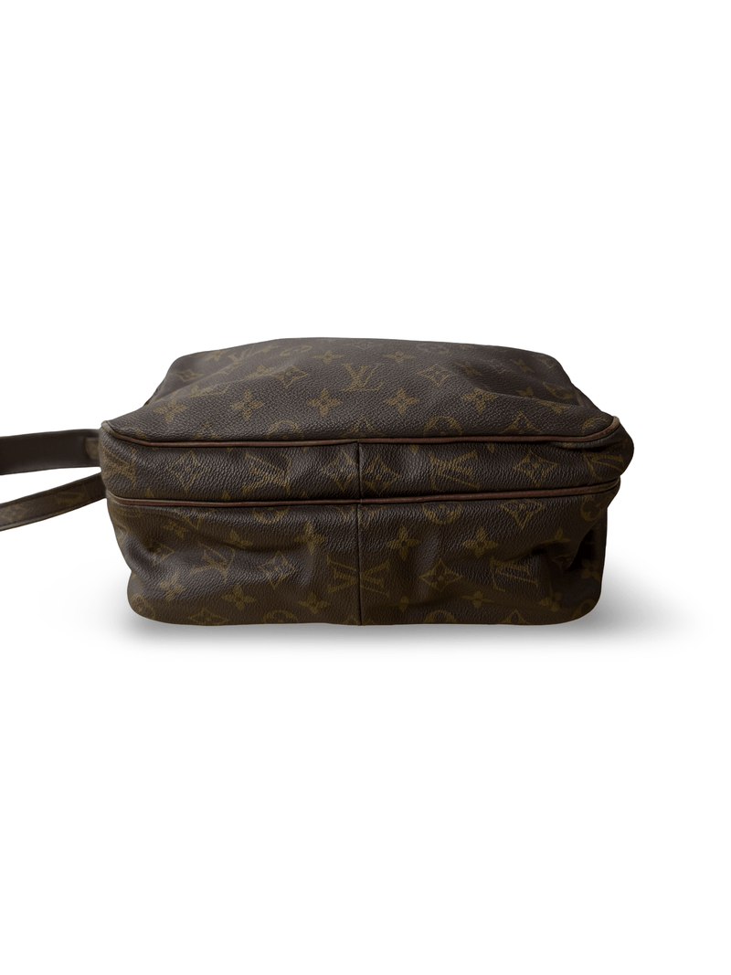 Louis Vuitton Nile - Relovedbags