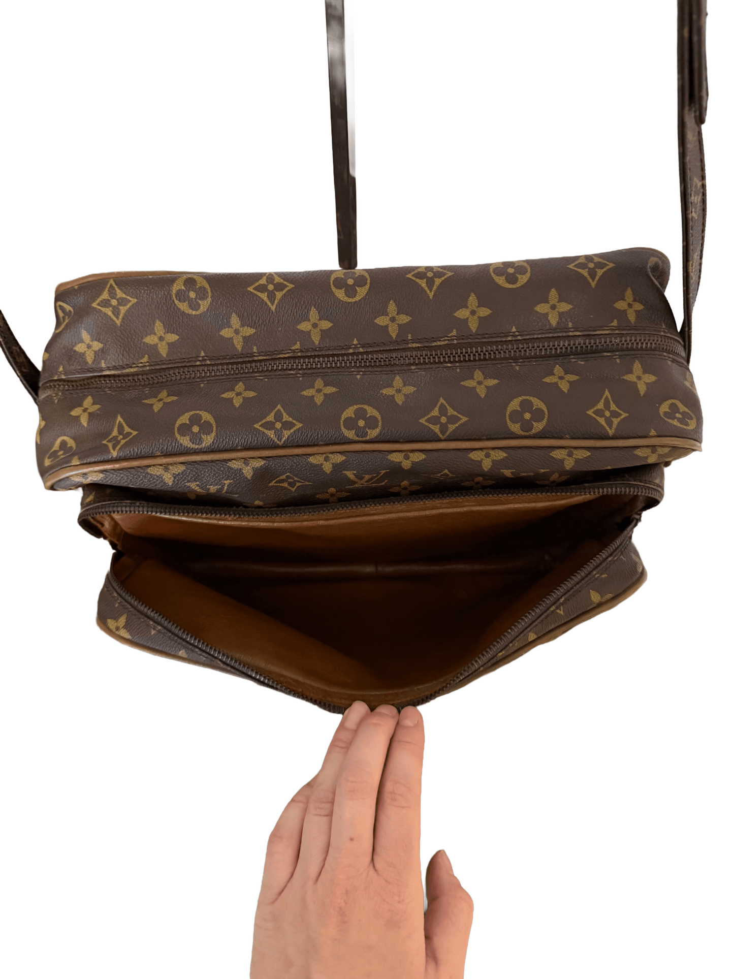 Louis Vuitton Nile - Relovedbags