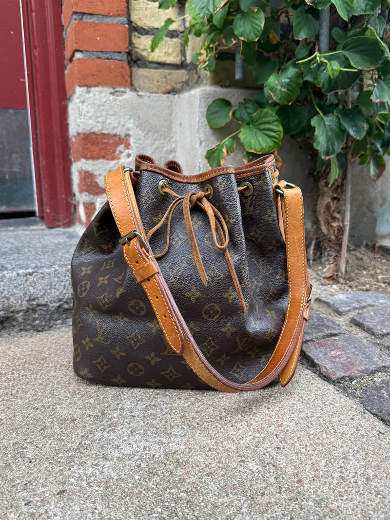 Louis Vuitton Petit Noé - Relovedbags
