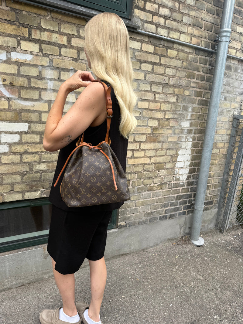 Louis Vuitton Petit Noé - Relovedbags