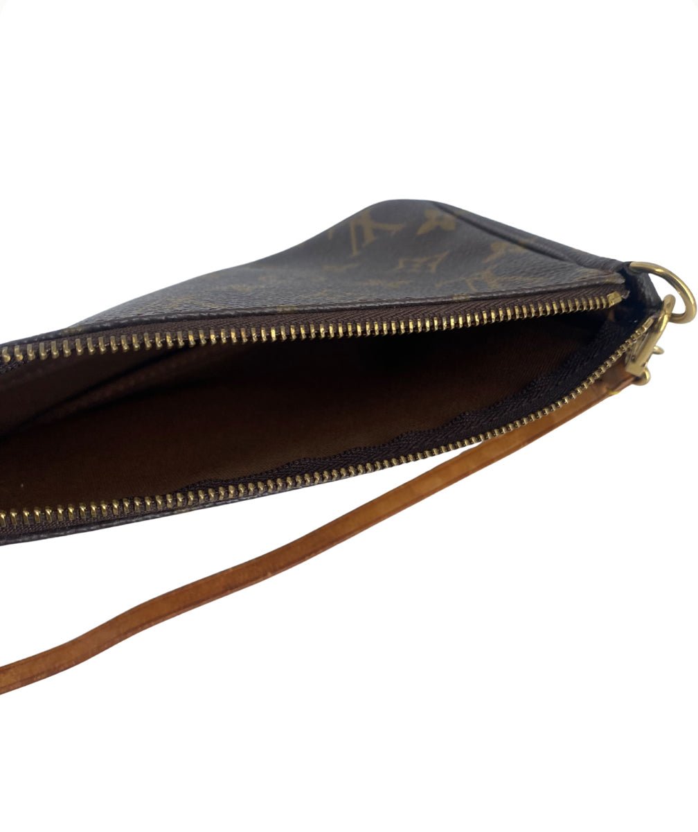 Louis Vuitton Pochette - Relovedbags