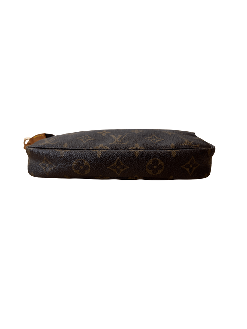 Louis Vuitton Pochette - Relovedbags