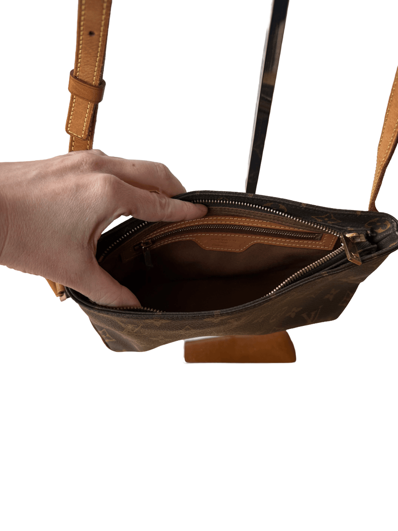 Louis Vuitton Trotter - Relovedbags