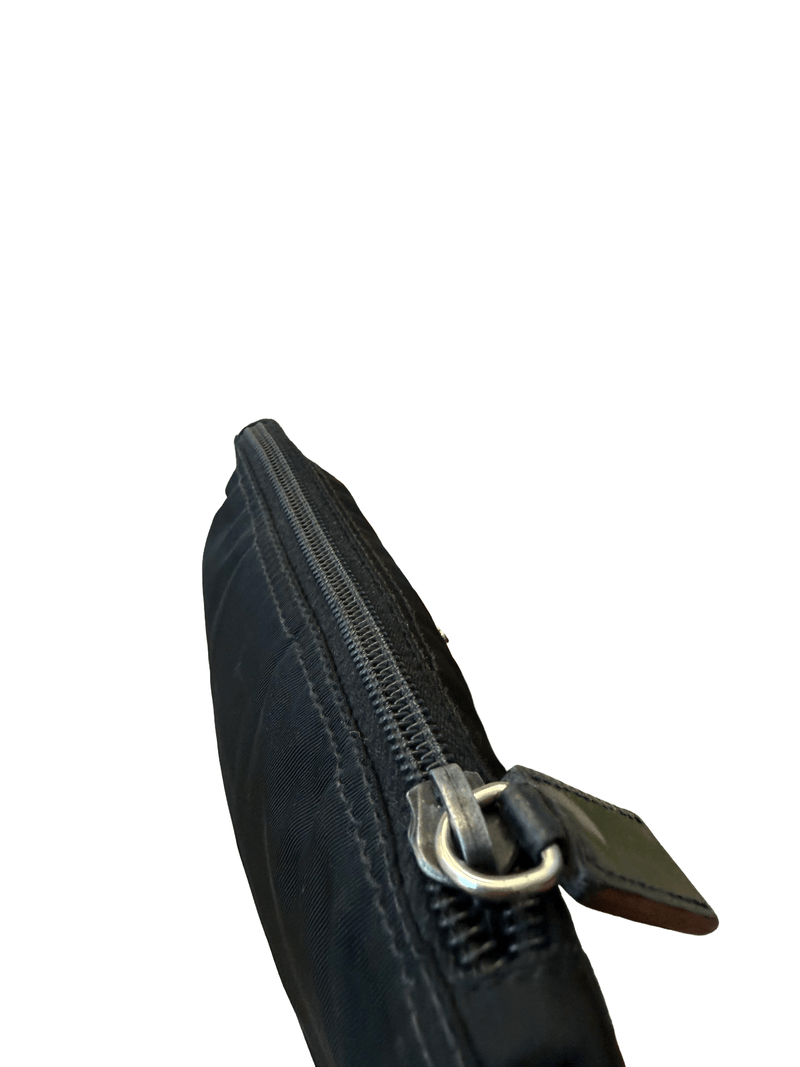 Prada Pouch - Relovedbags