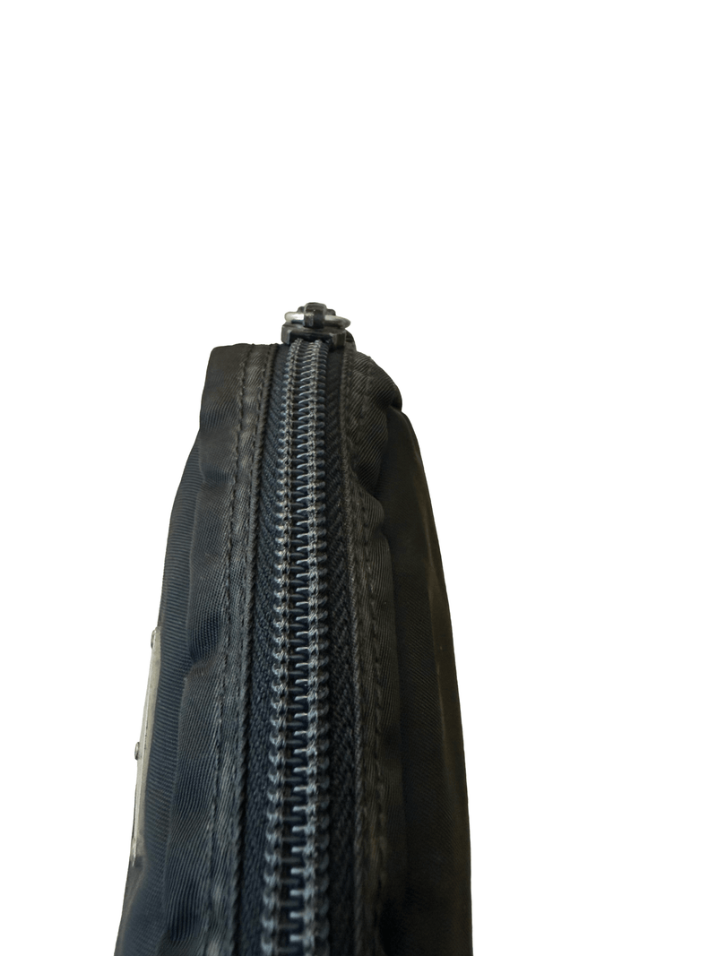 Prada Pouch - Relovedbags